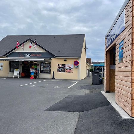 Belle Maison: Coastal Retreat with Garden near Omaha Beach Saint-Laurent-sur-Mer Exterior photo