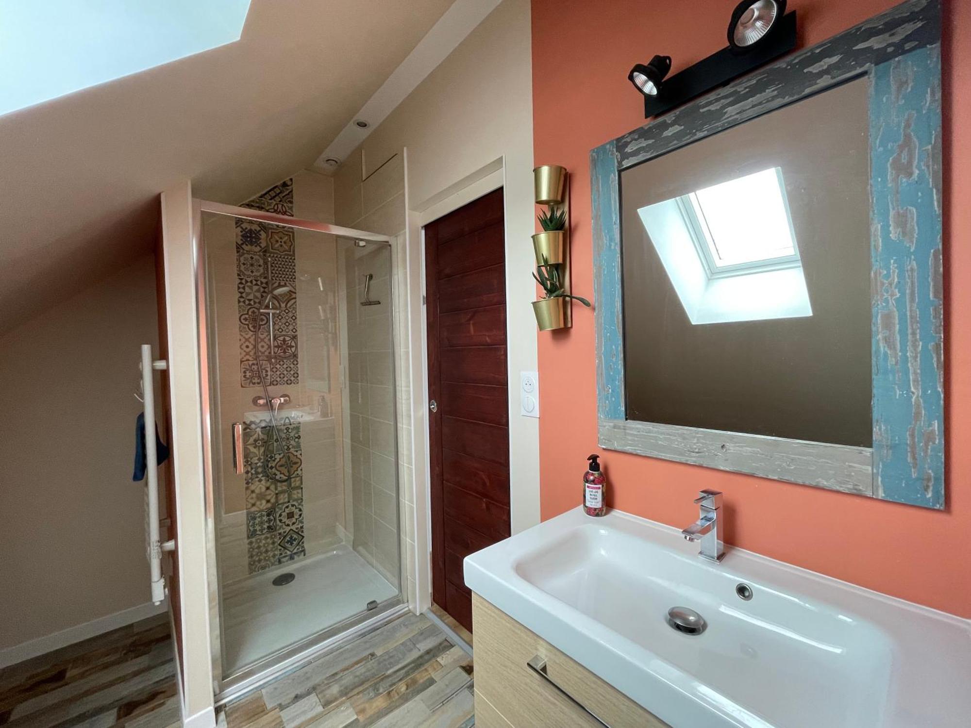 Belle Maison: Coastal Retreat with Garden near Omaha Beach Saint-Laurent-sur-Mer Exterior photo
