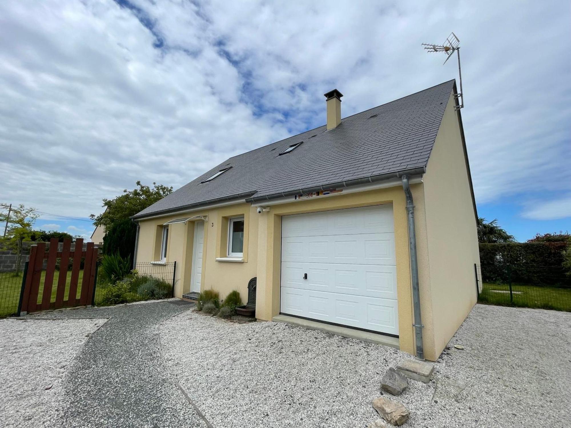 Belle Maison: Coastal Retreat with Garden near Omaha Beach Saint-Laurent-sur-Mer Exterior photo
